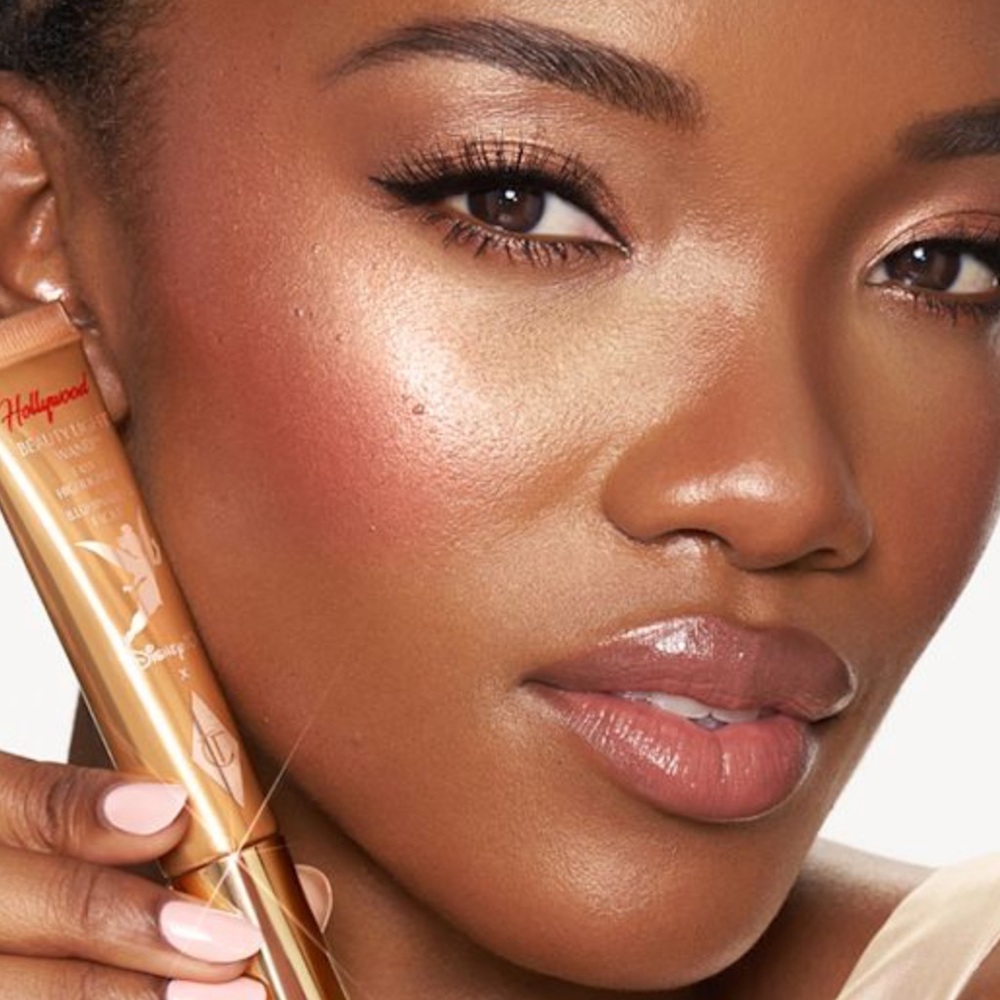 Gold Disney Charlotte Tilbury Beauty Highlighter Wand - Picture 2 of 3